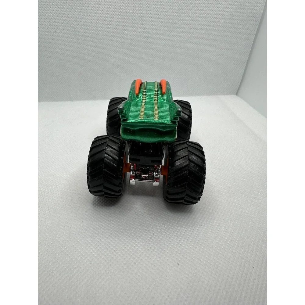 Hot‎ Wheels Monster Jam Monster Trucks The Dragon 1:55